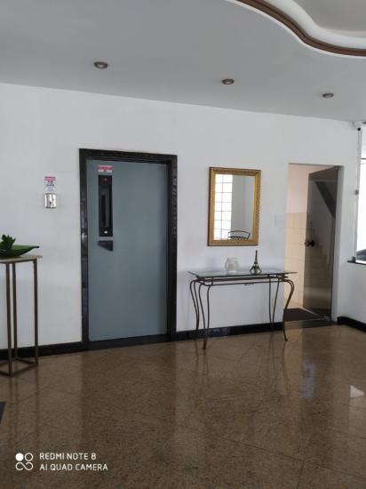 Apartamento em Edifício Simone Beatriz - foto 13