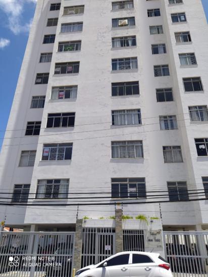 Apartamento em Edifício Simone Beatriz - foto 18