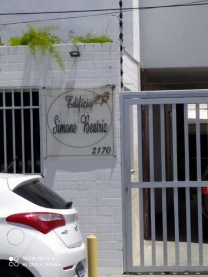 Apartamento em Edifício Simone Beatriz