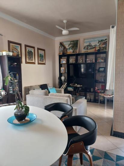 Casa no  Condomínio Melicio Machado